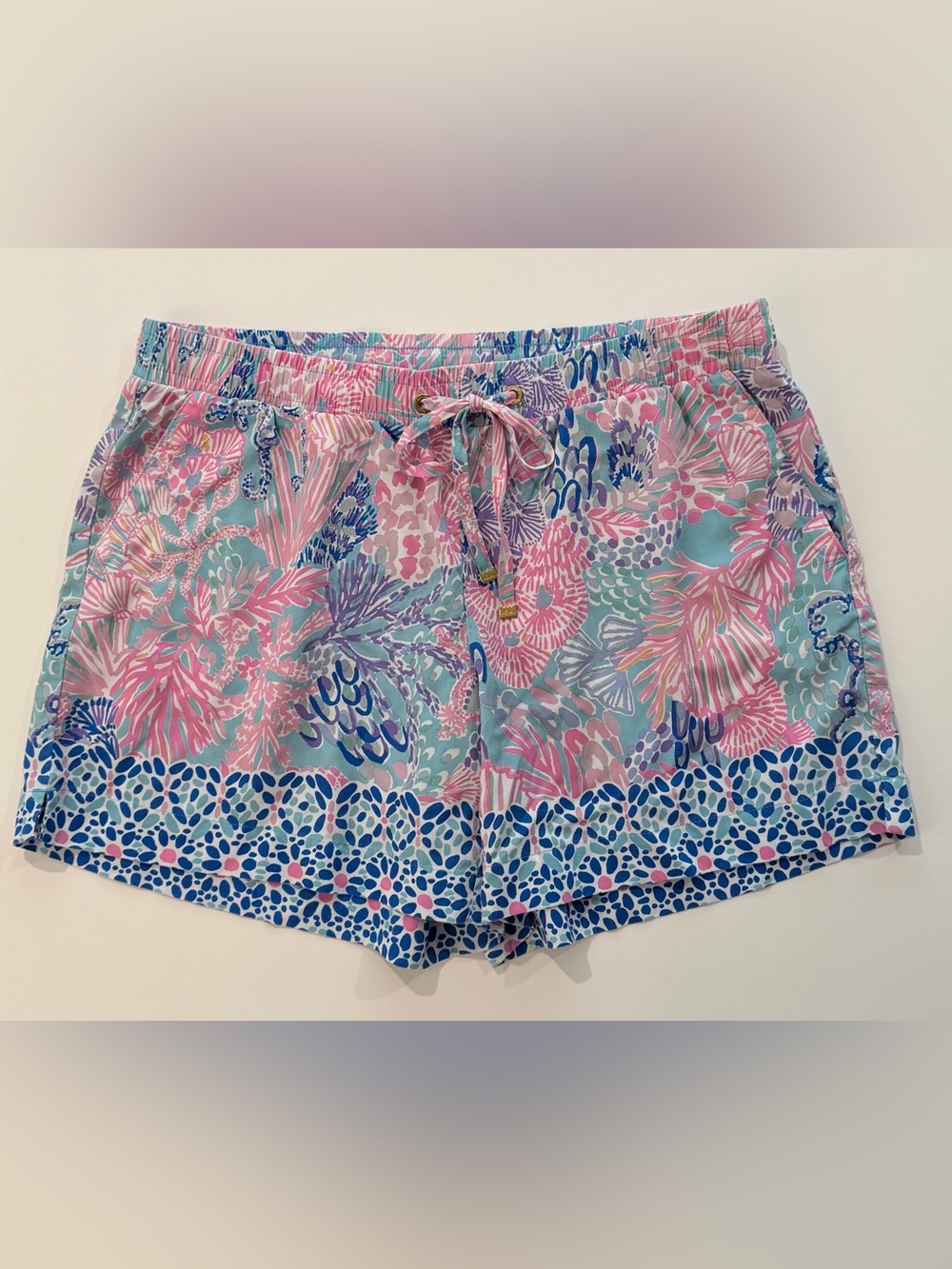 Lilly Pulitzer Tropical Undersea Print Pull-On Shorts Size Medium